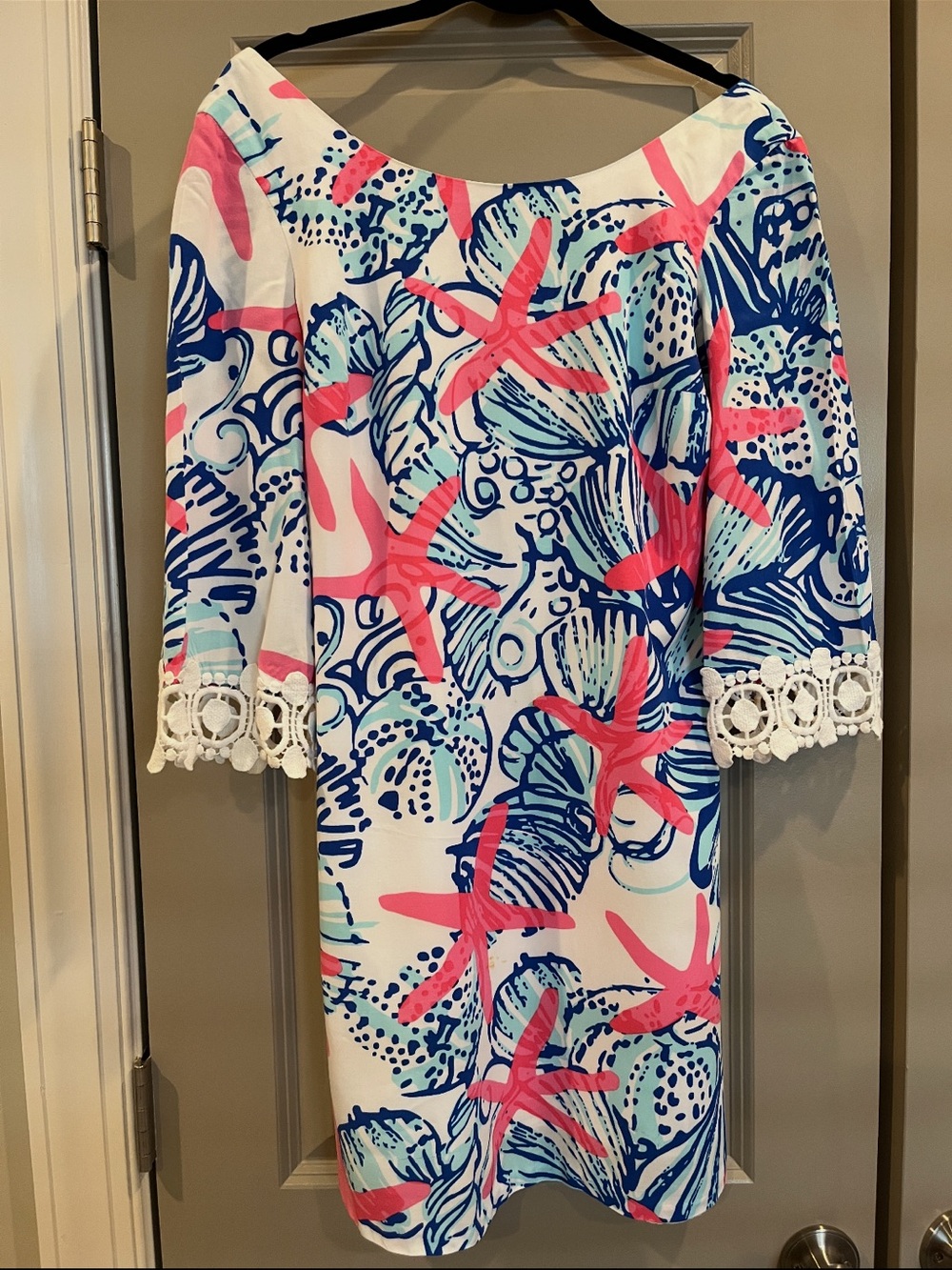 Lilly Pulitzer White Shift Dress with Pink & Blue Starfish Print